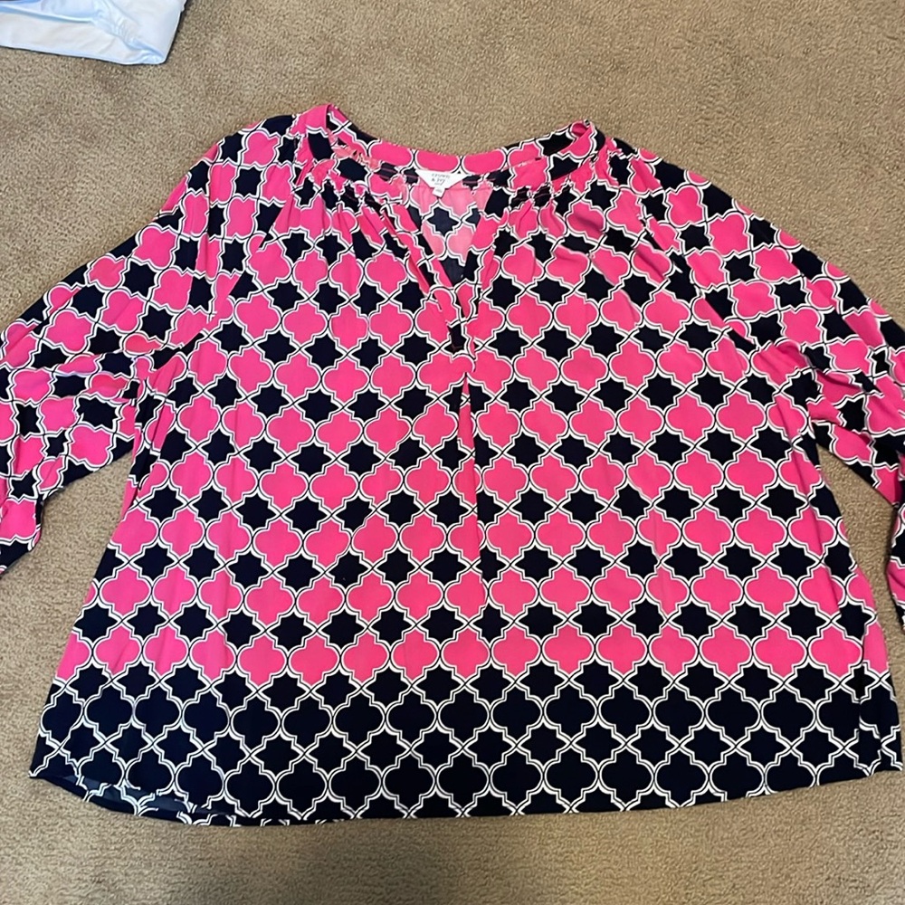Crown & Ivy v neck blouse 3x
